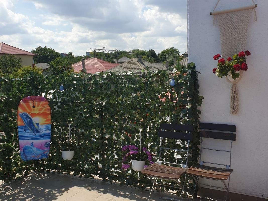 Vila Restaurant Angellys Tuzla Exterior foto
